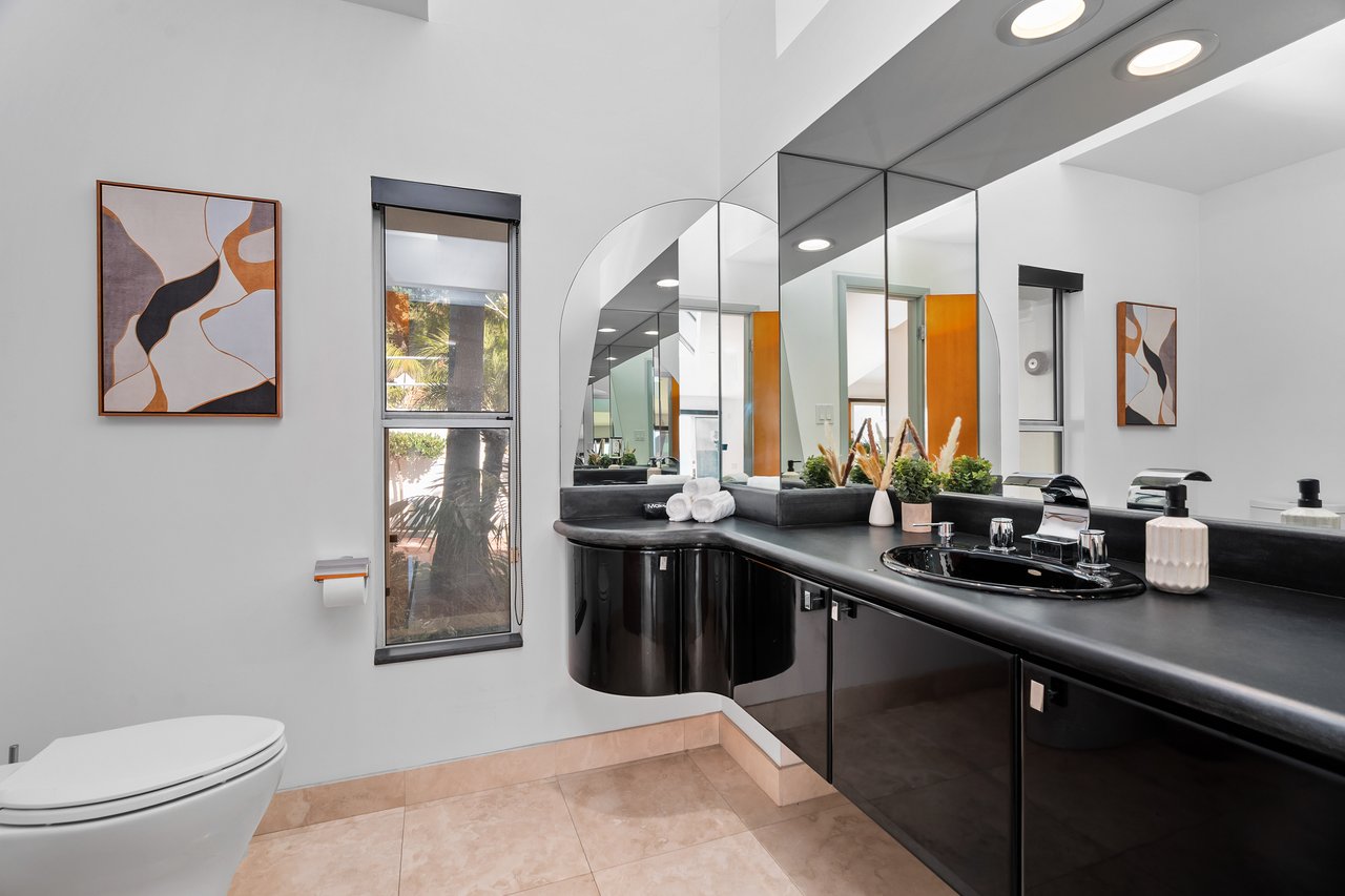 Casa Bianca by Oraklus