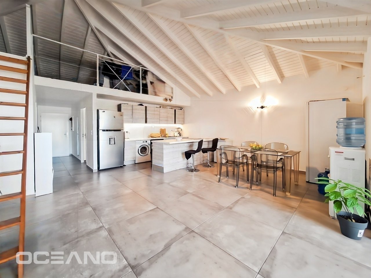 4-bedroom house with garden 