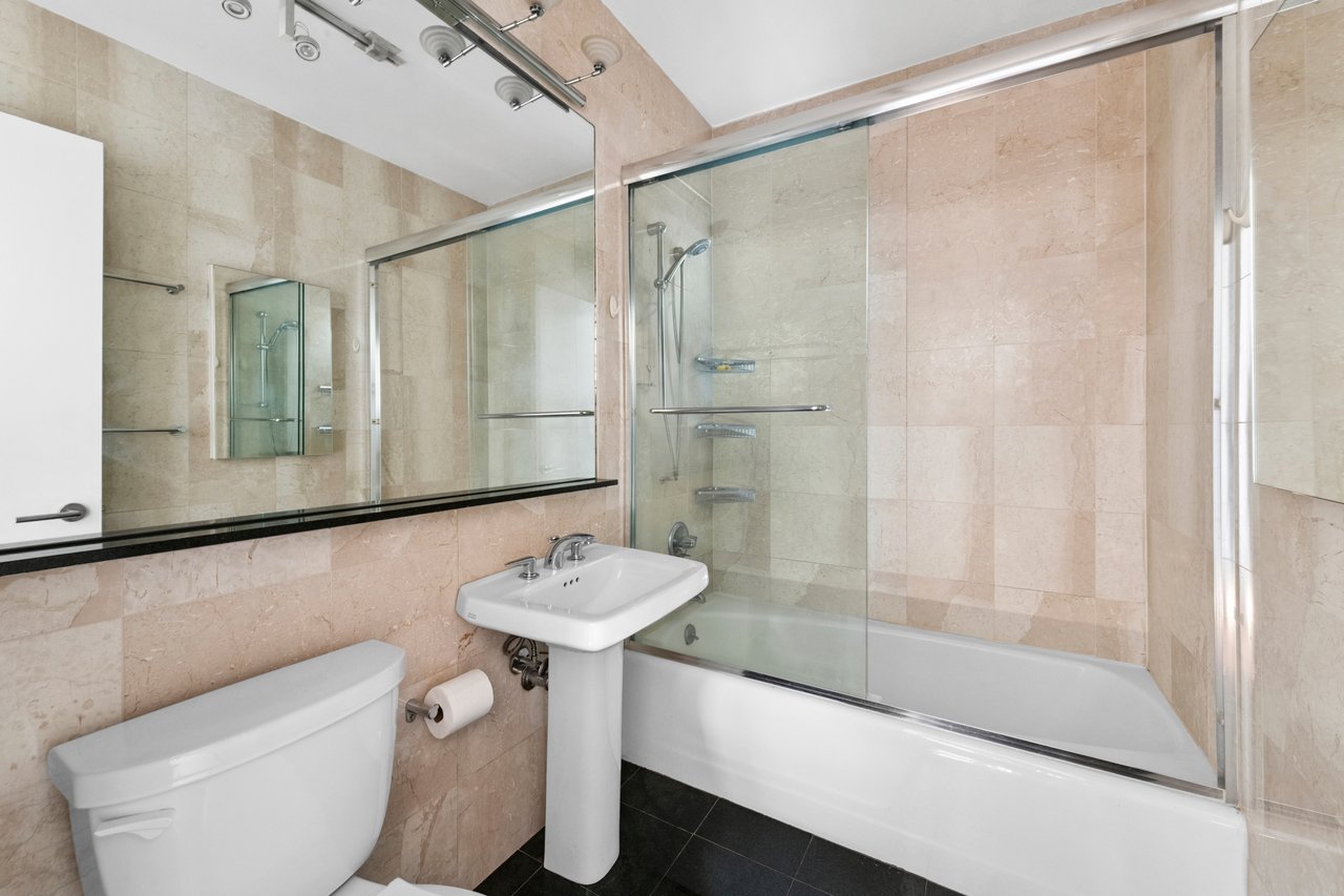 360 East 88th Street 18D