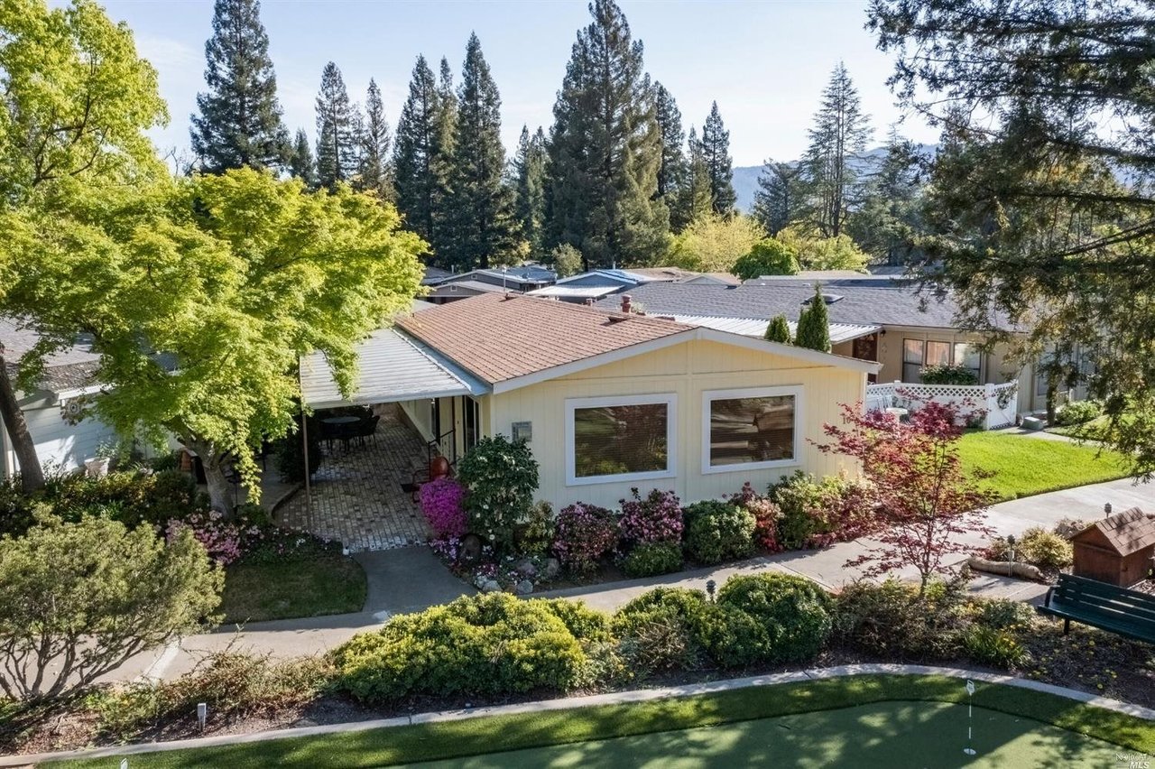 10 Los Robles Ct