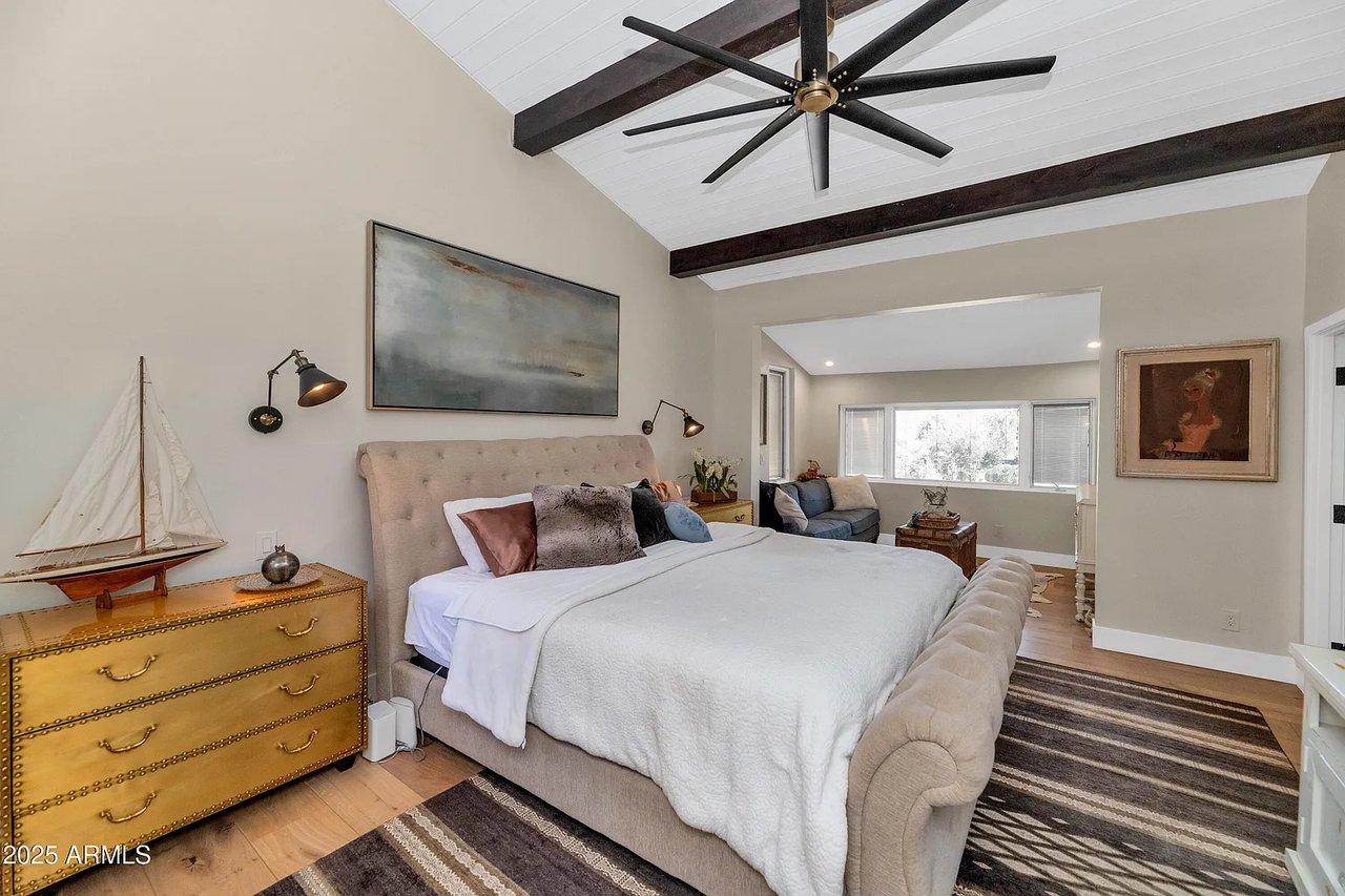 4434 E Camelback Rd Unit 137