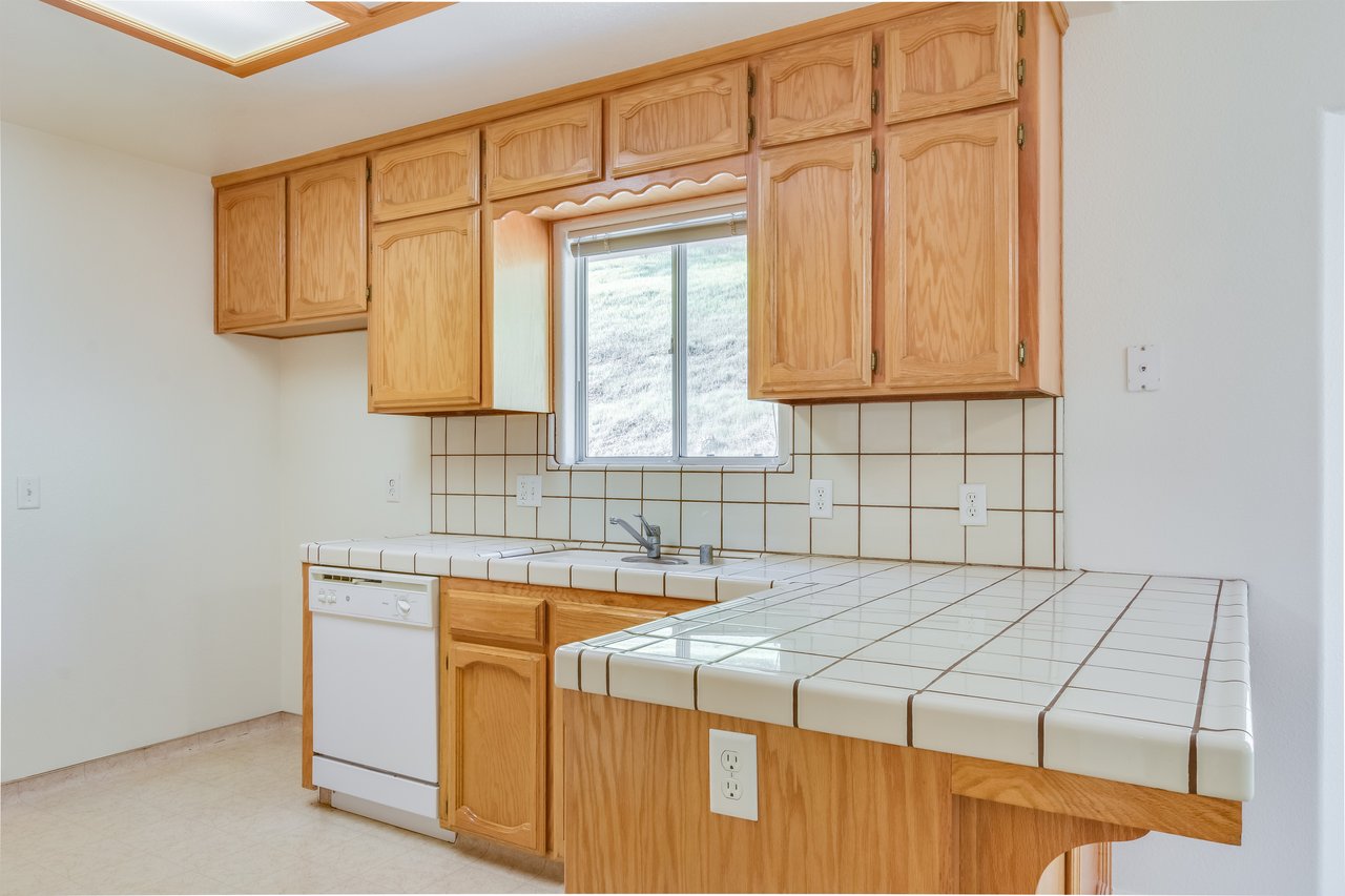 27557 Paradise Valley Lane Clovis California 93619