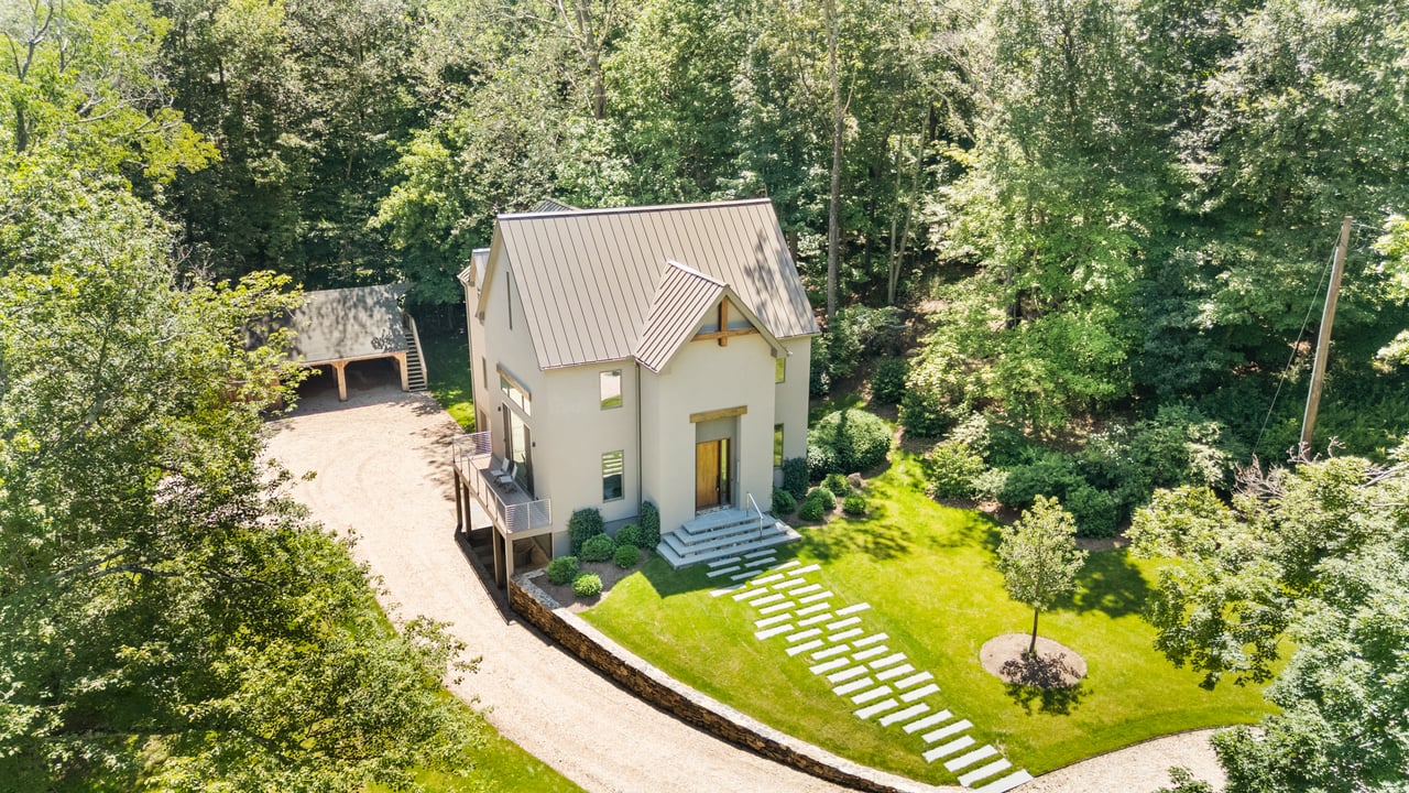 26 Pound Ridge Road