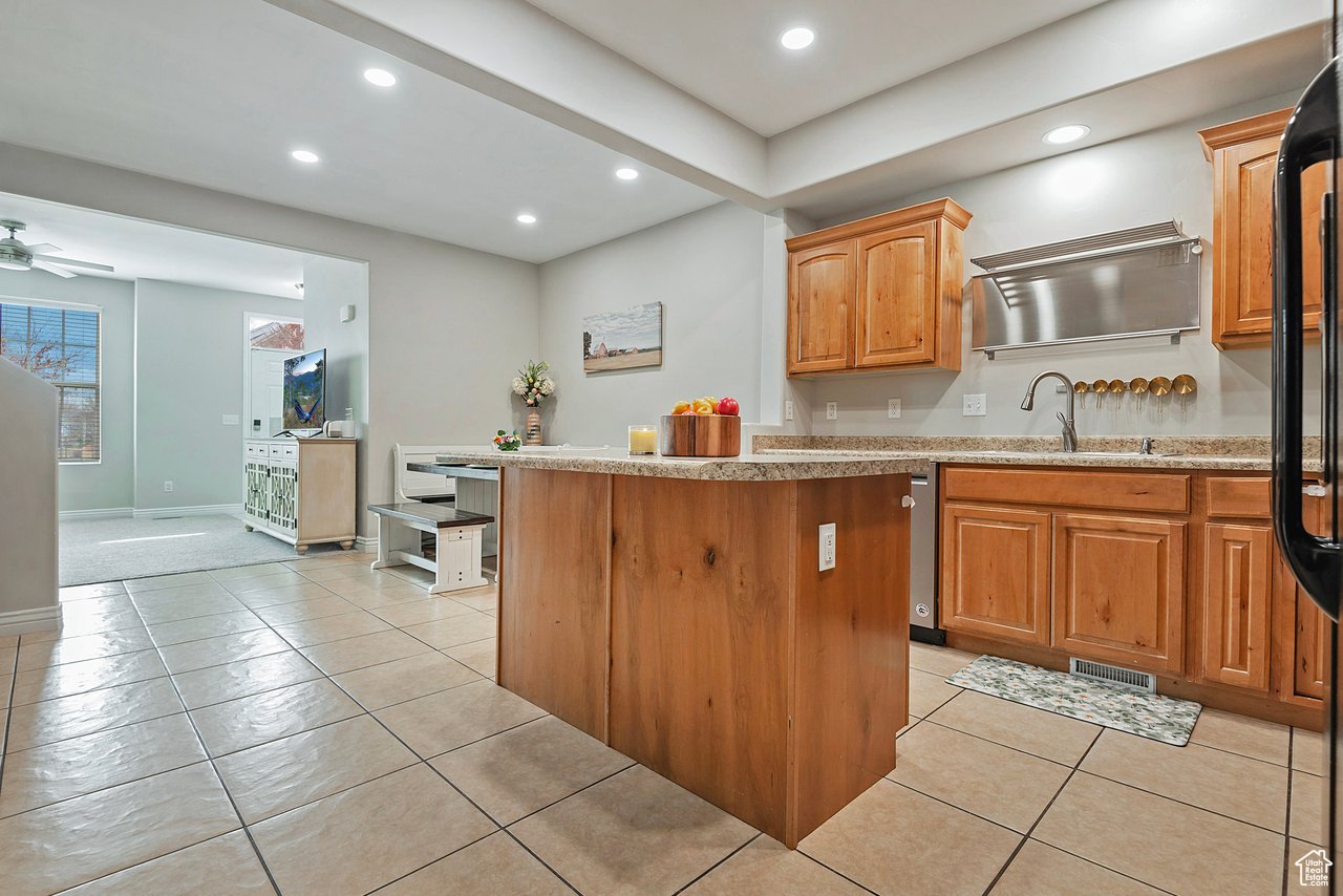 4532 W Cave Run Ln