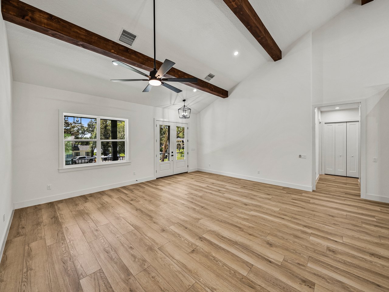 14069 Grandeur Way