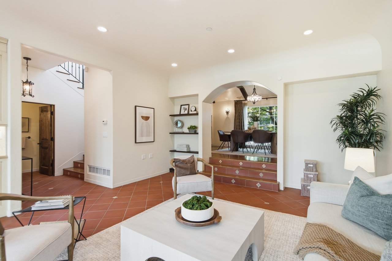 122 Castilian Way