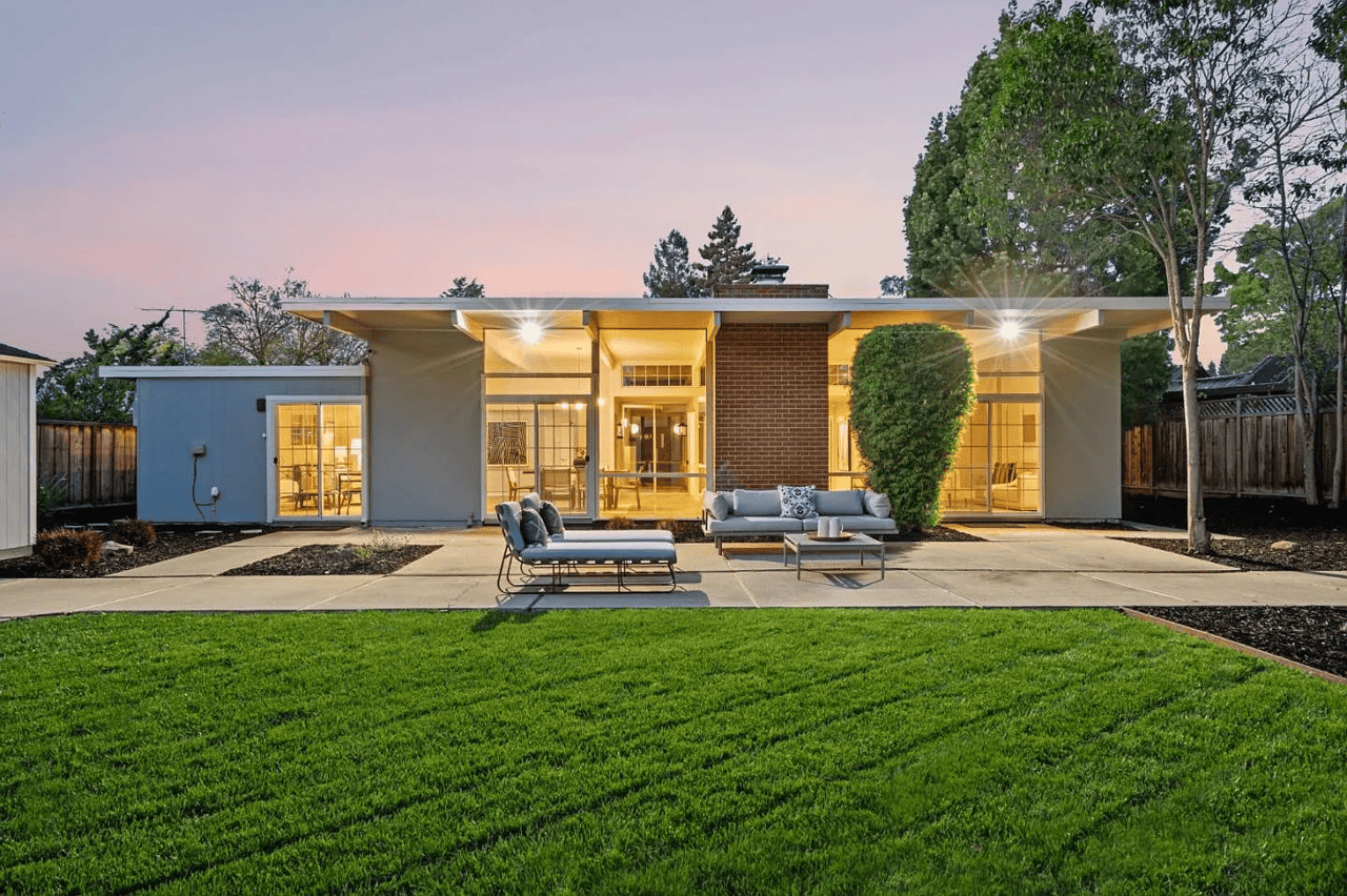 969 Eichler Dr