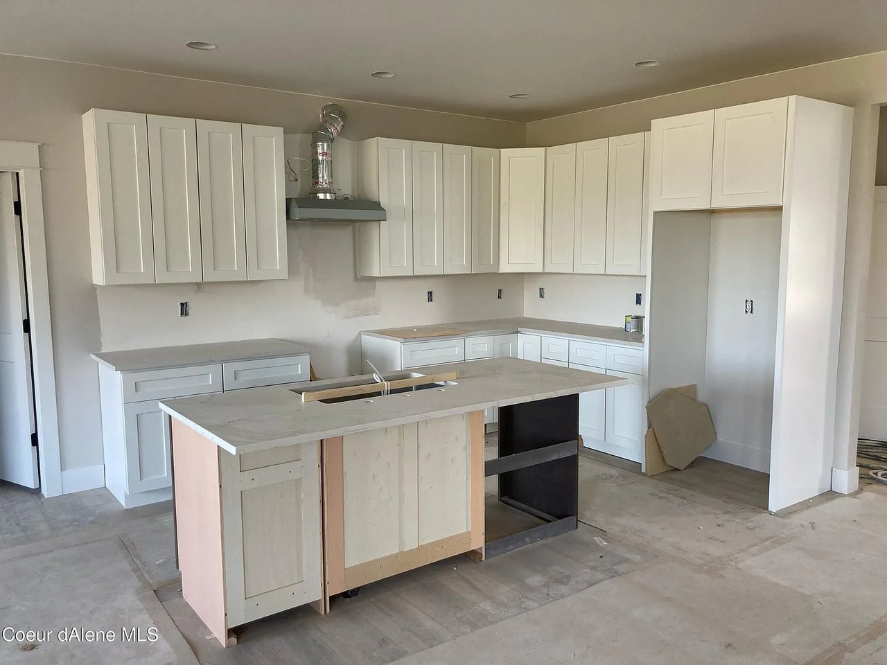 2599 W Okanogan Ave