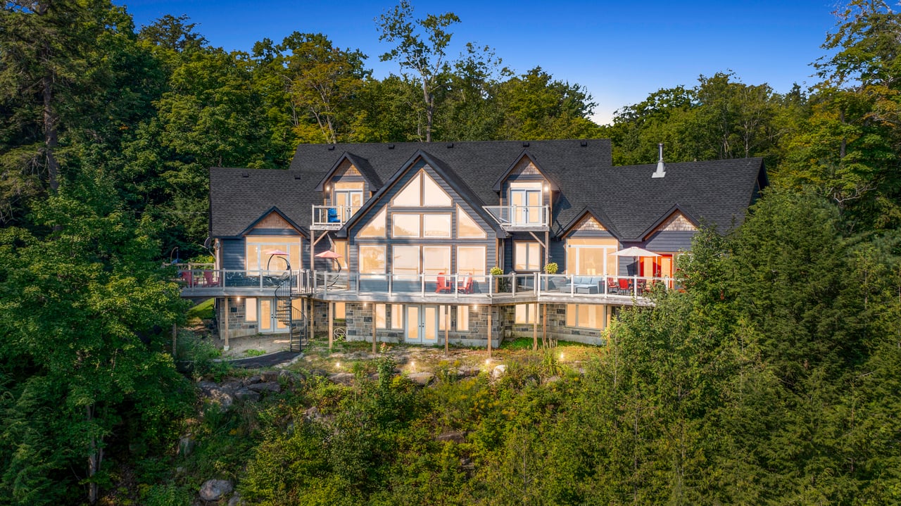 15 GORDON POINT LANE