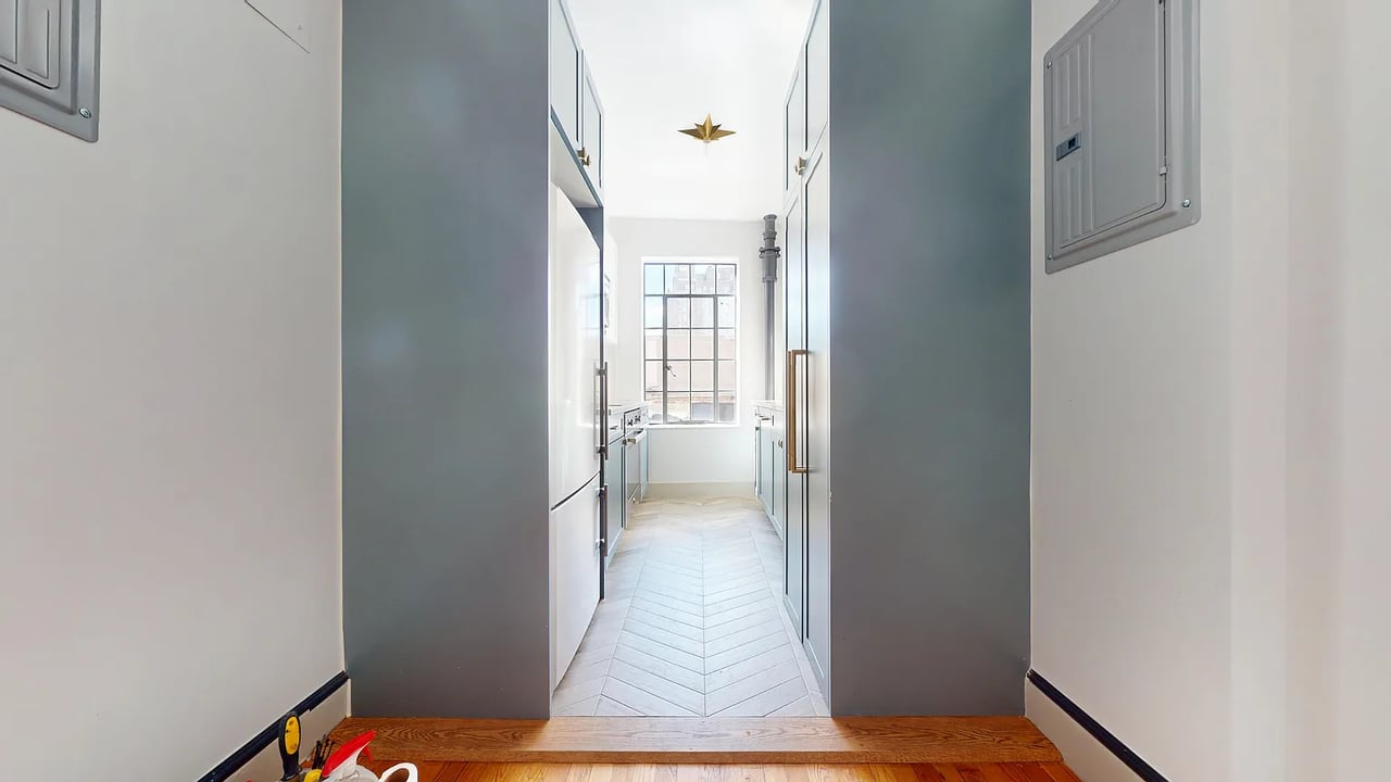 1 Christopher St APT 11B