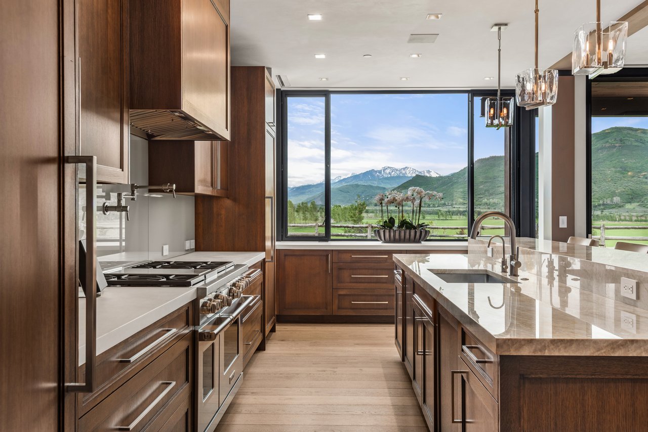 31 E Bourg Trail