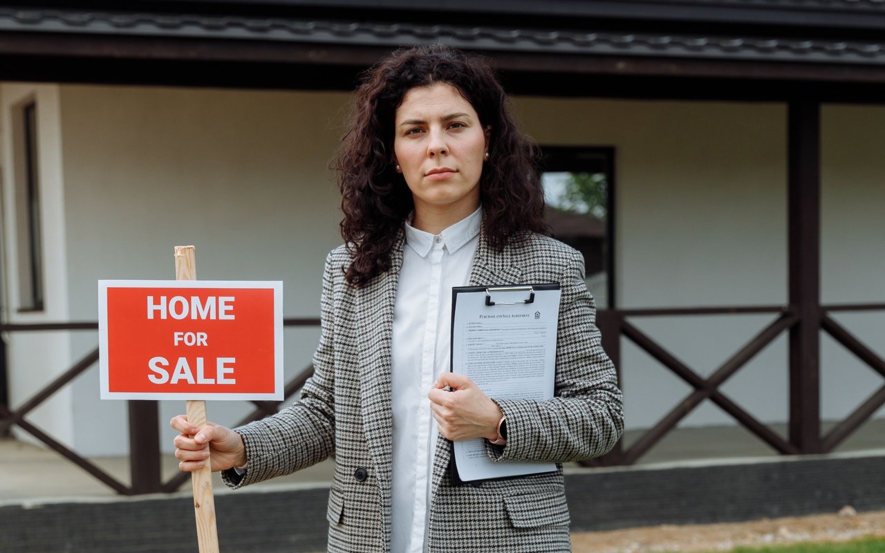 3 Most Important Things To Remember When Selling A Home That You Still Have To Live In