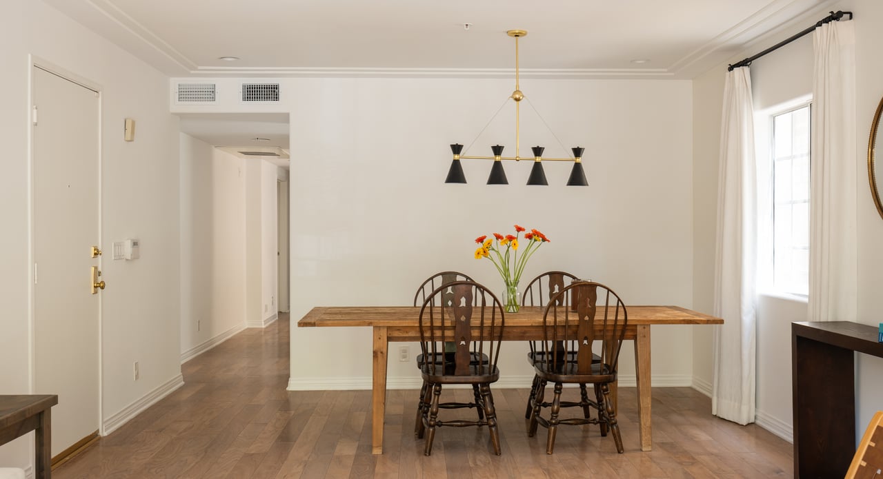 146 S Clark Dr Unit: 101, West Hollywood