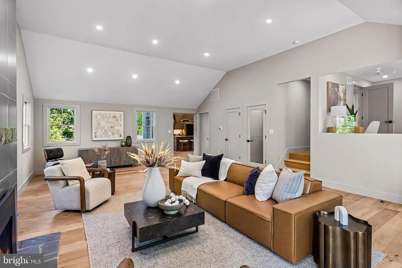 319 E Central Ave, Moorestown, NJ 08057