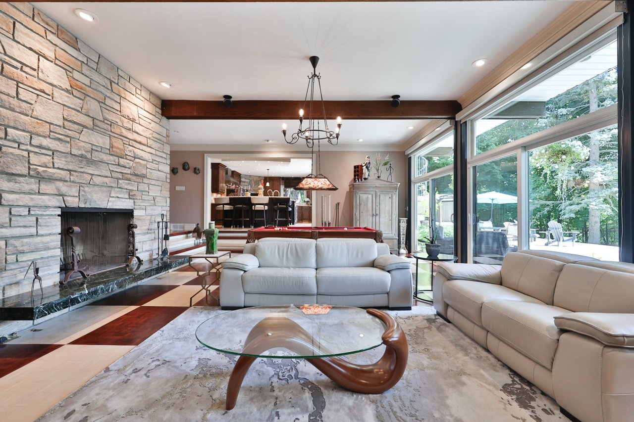 24 School Street, Waterdown