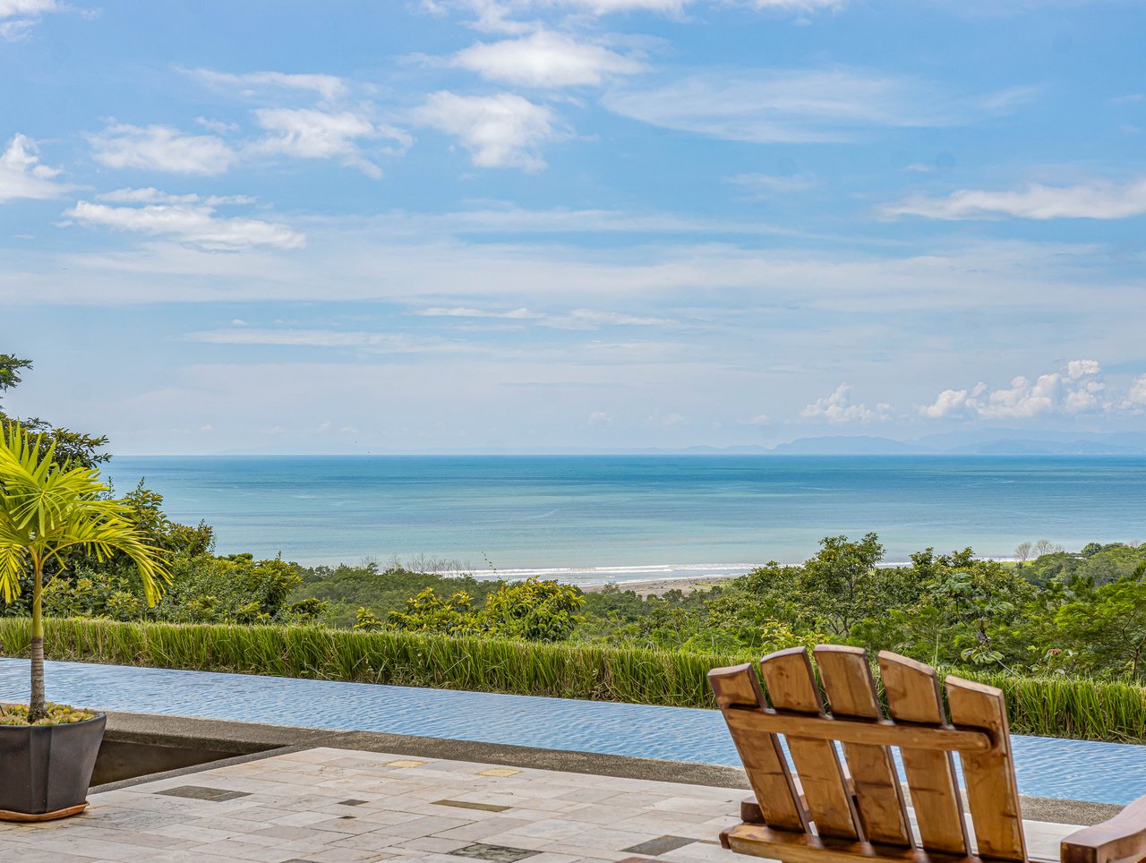 Nativa Contemporary Infinity Views | Luxury Rainforest Estate with Pacific Ocean Views