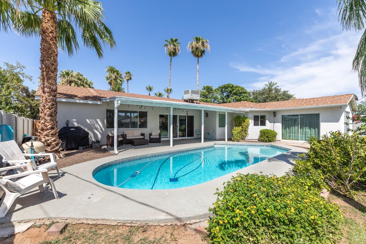 4009 E AVALON Dr