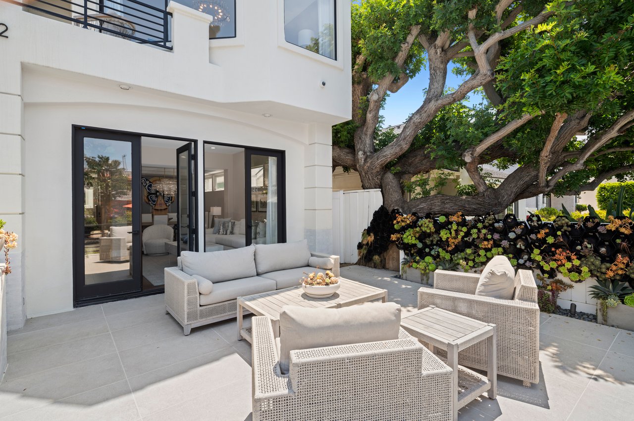 412 Poinsettia Avenue