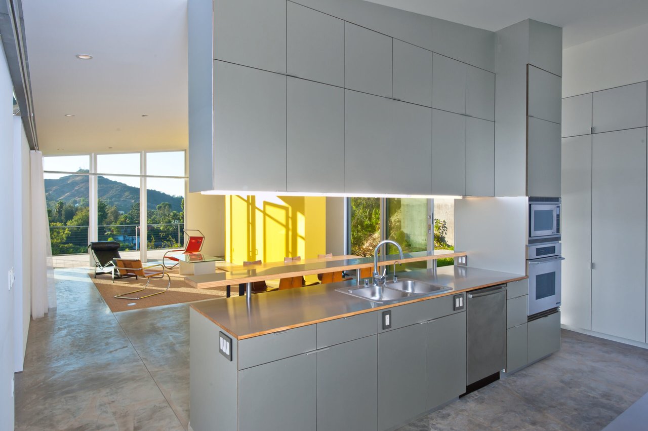 2640 La Cuesta Dr
