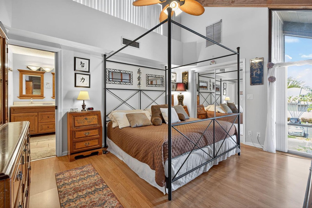 1605 S US Highway 1 Apt 8E