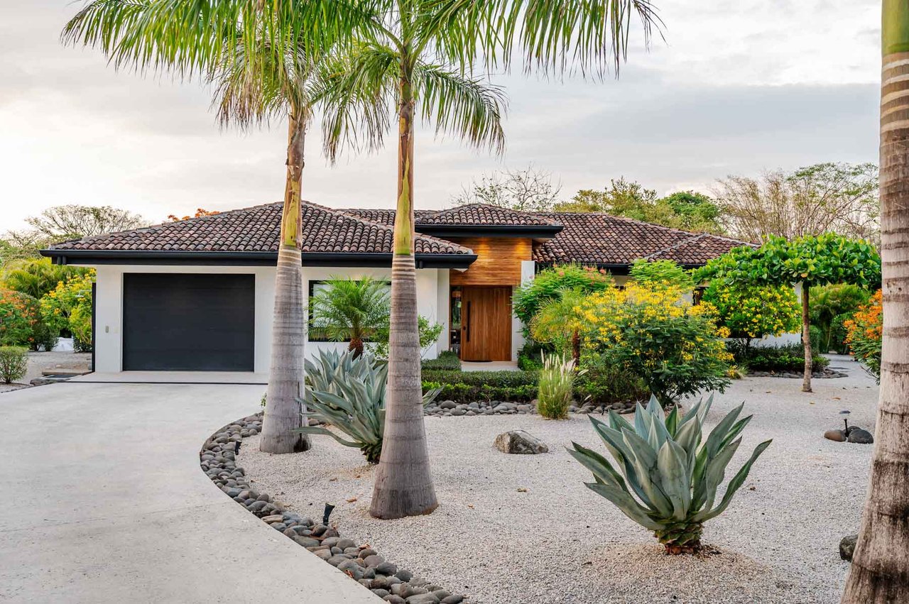 Casa Angelina | Luxury 4-Bedroom Home with Pool in Hacienda Pinilla, Steps from the Beach