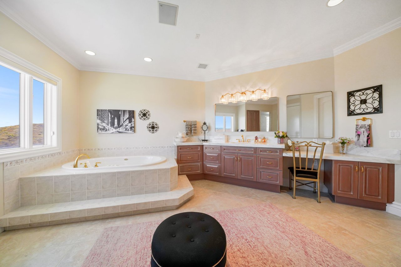 1501 Oak Haven Lane
