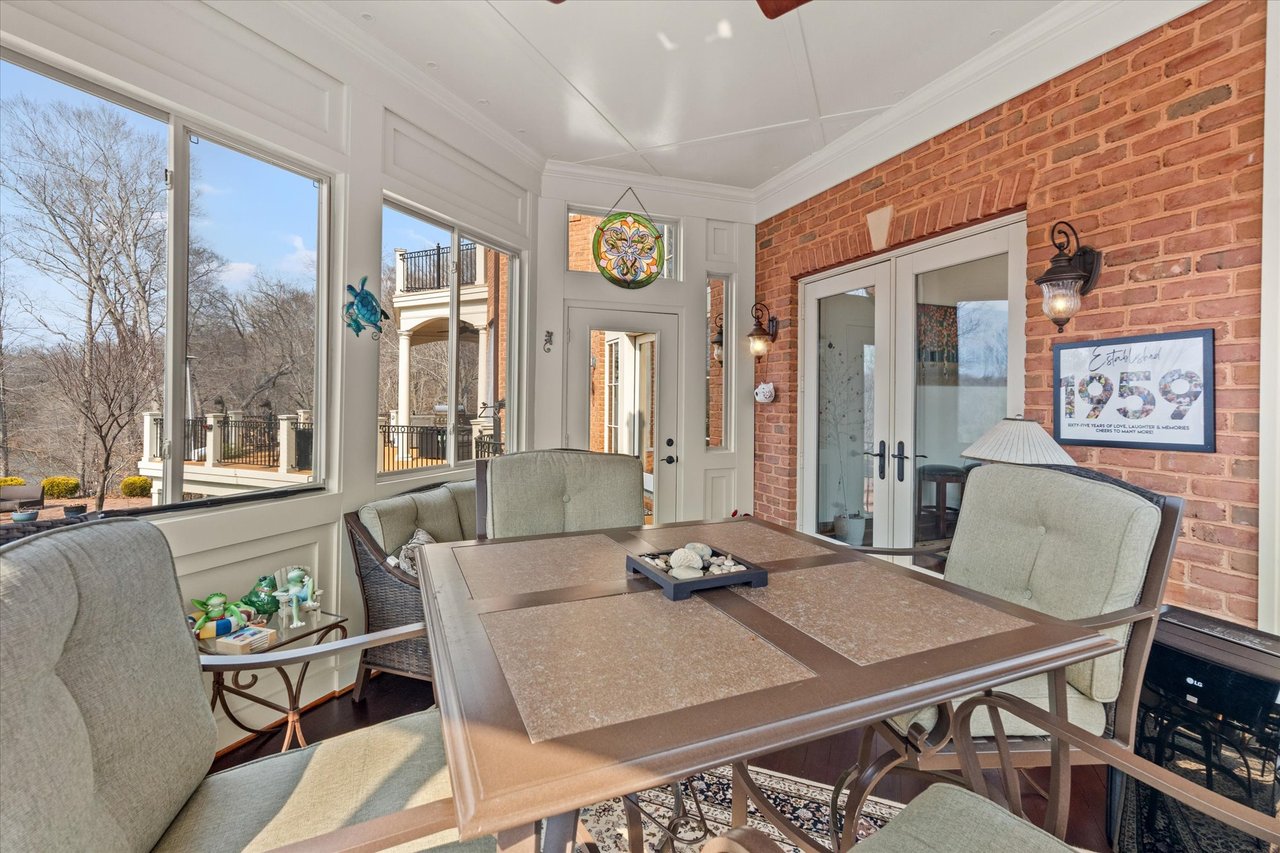 10036 Lake Occoquan Dr