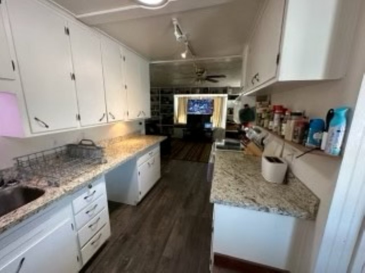 3016 N 84TH Place