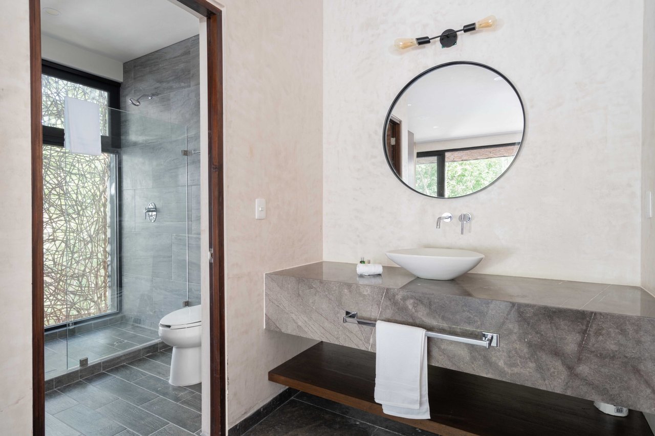 Villa 7  | Beautiful 5 Bedroom with Large Pool in 12 O’Clock Tulum