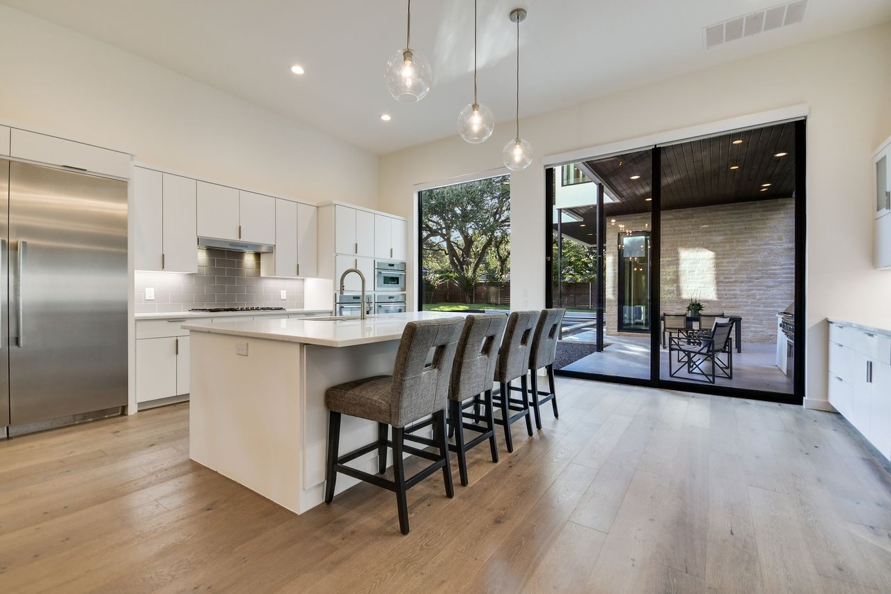 Reveille Modern