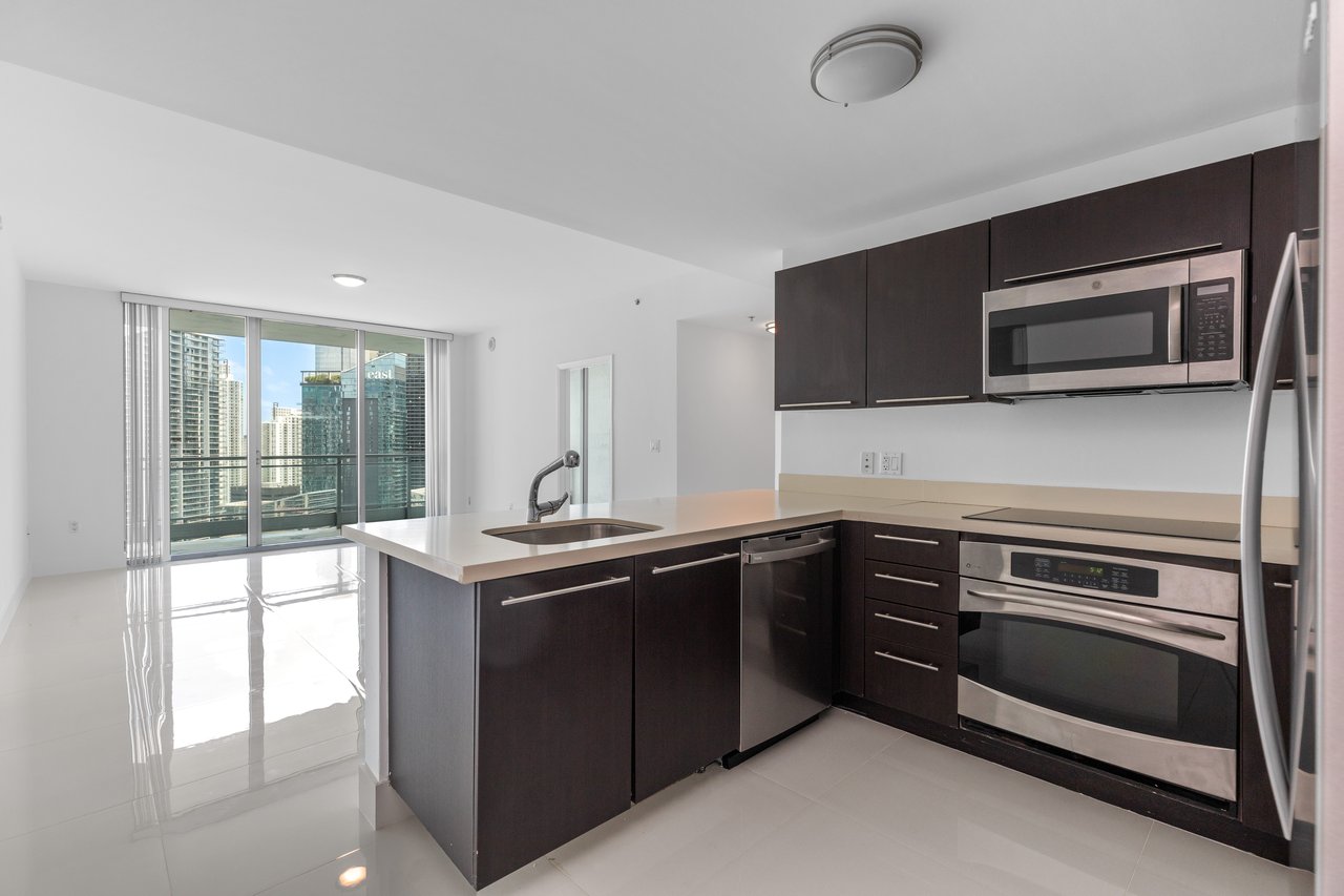 90 SW 3rd St Unit #3501 Miami 