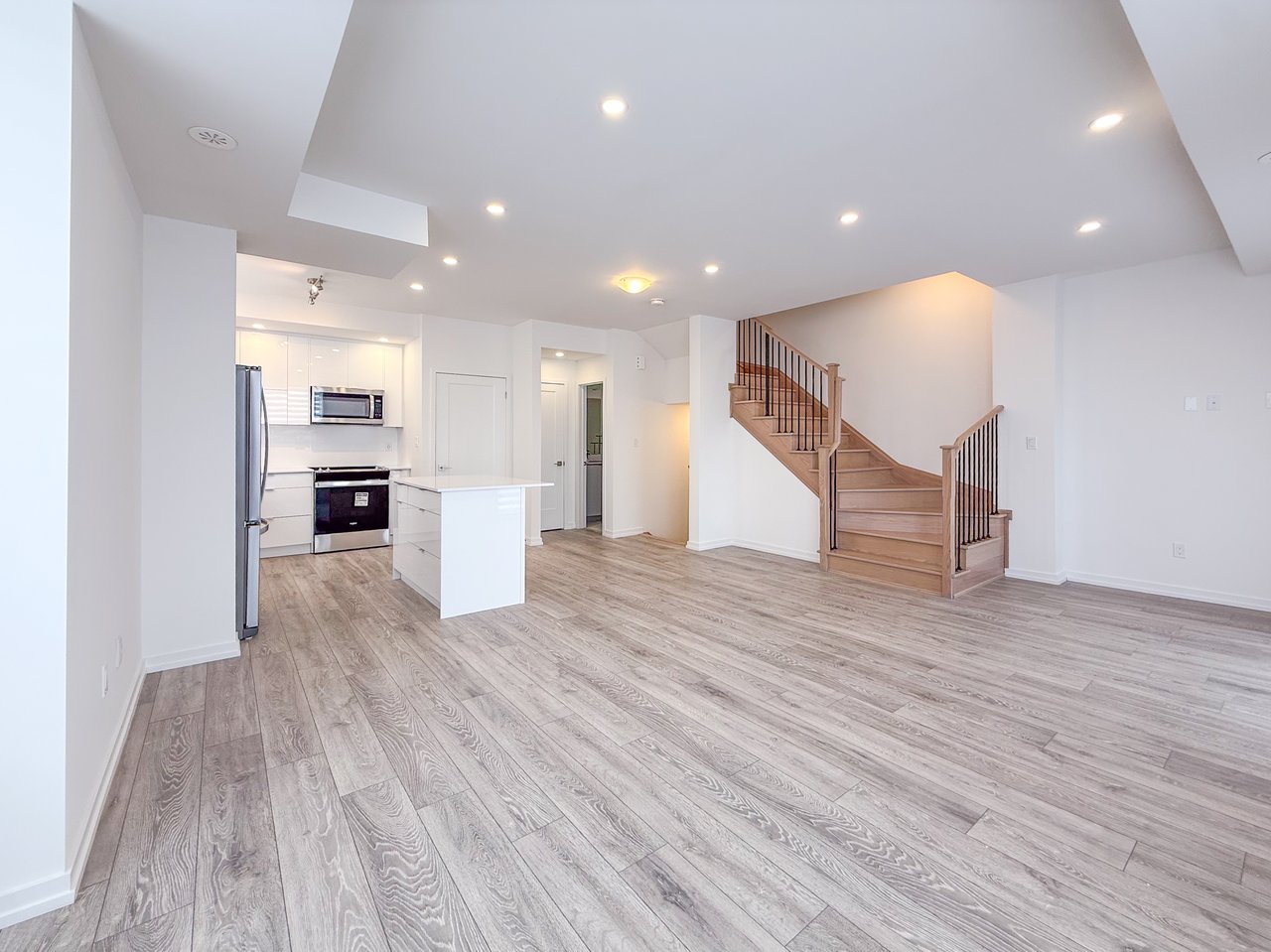 16 Lytham Green Circle