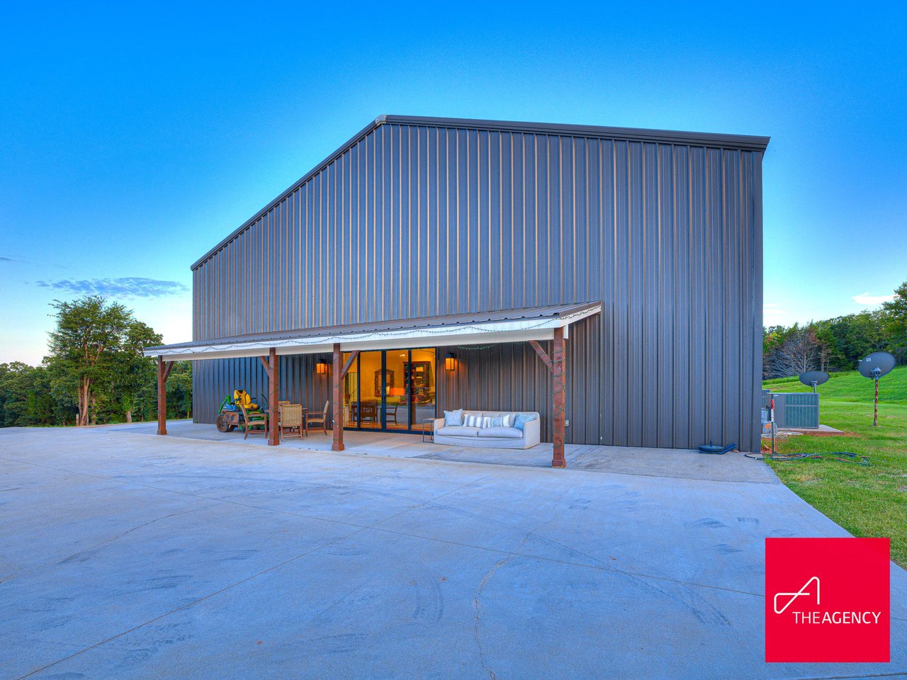 Stillwater’s Premier Luxury Estate — A Rare Offering of Design, Privacy, and World-Class Amenities - Wyatt Poindexter - The Agency Oklahoma