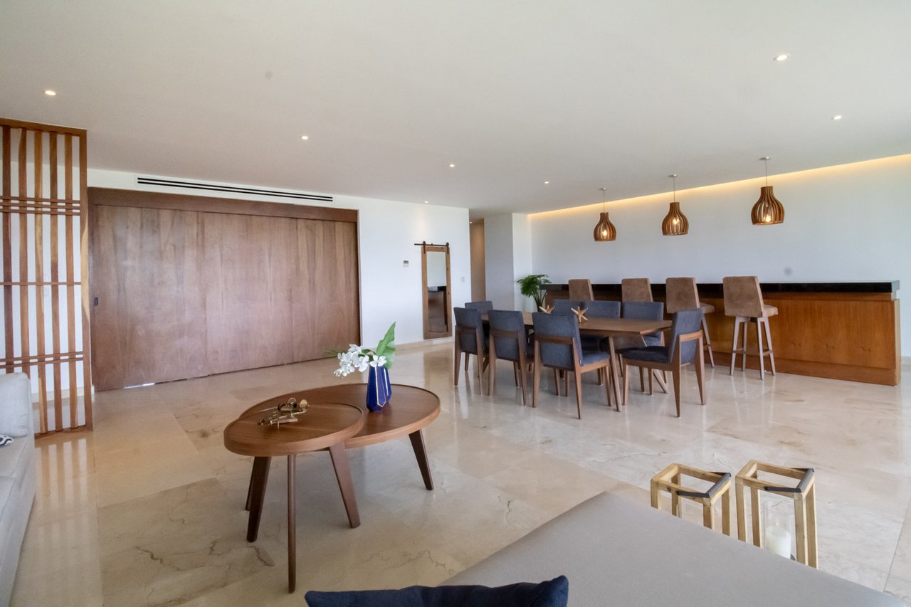 Penthouse | Antaal