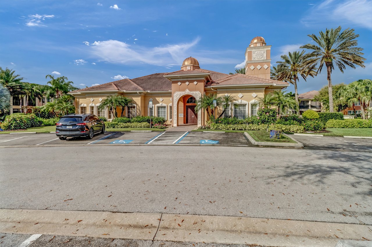 562 Avellino Isles CIR # 201