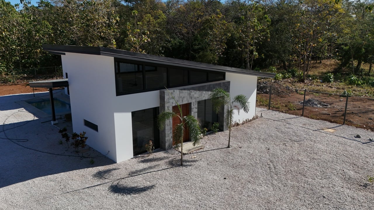 Villa Luz: Tropical Modern Home for Sale in Rancho Pinilla