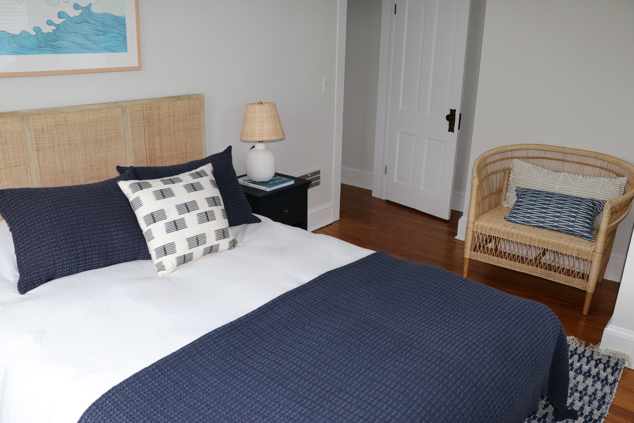 A Classic Bay Header with a Pool House