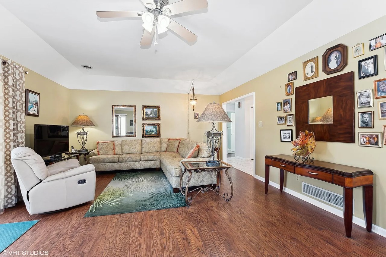 934 Troon Ct