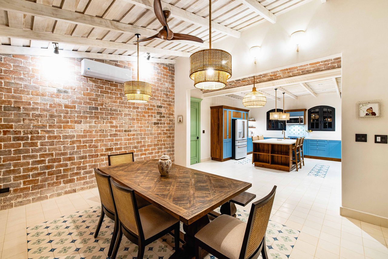 Casa Las Mareas | 4-Bedroom Beachfront Villa with Pool in Las Golondrinas, Hacienda Pinilla