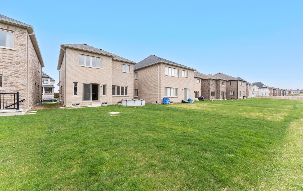 1206 Corby Way