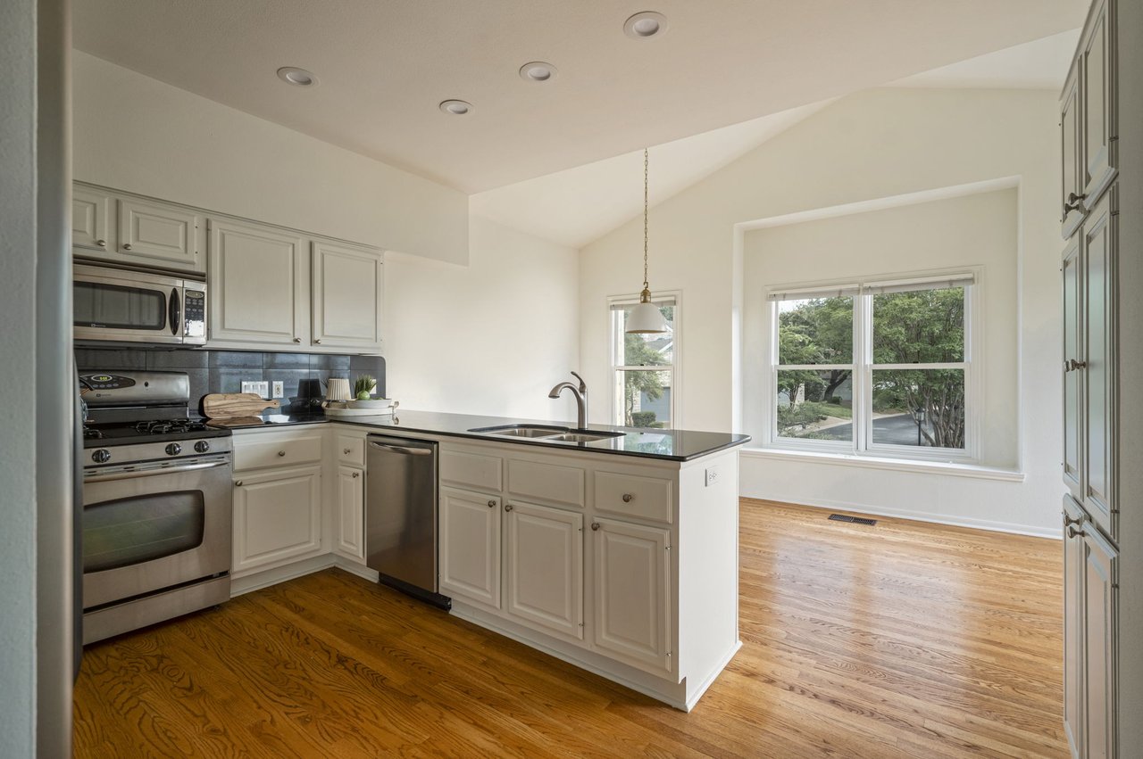 Winner's Circle Townhome In Davenport Ranch- Eanes ISD - Bridge Point Elementary