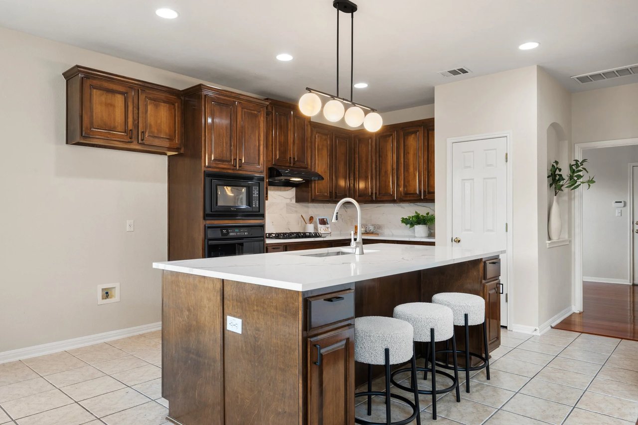 11100 Alison Parke Trail – Move-In Ready Home in Parke at Anderson Mill | Round Rock ISD
