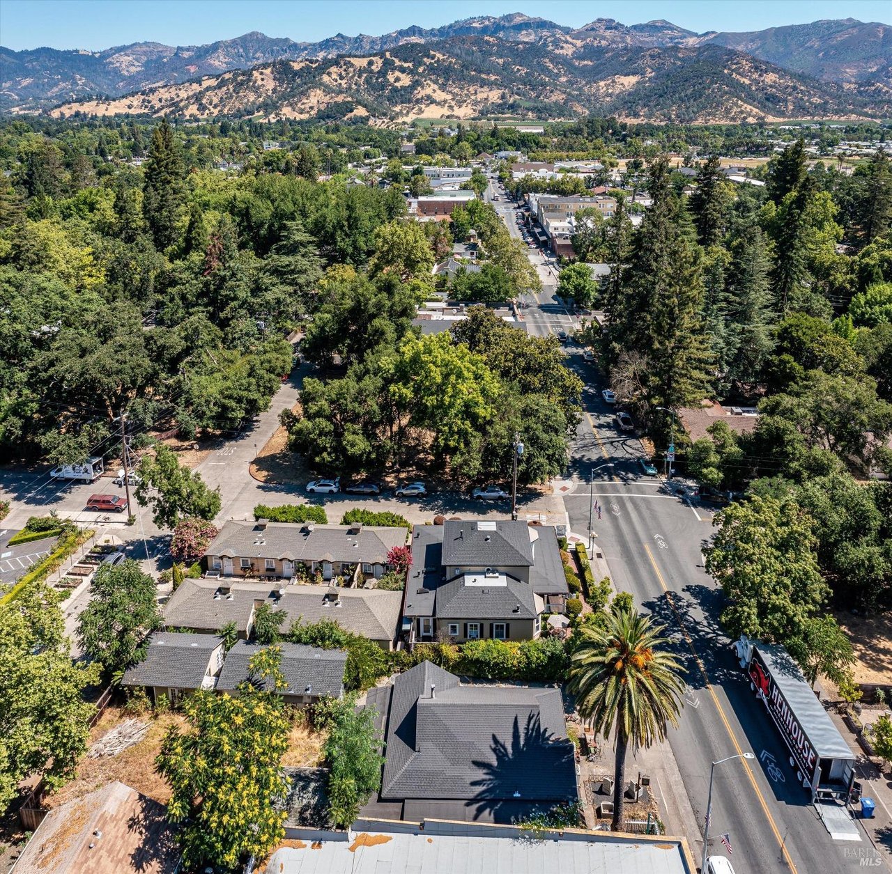 1139 Lincoln Ave, Calistoga