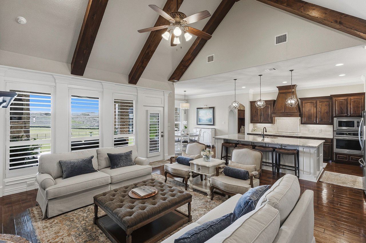 Gated Community Minutes from Eagle Mountain Lake!
