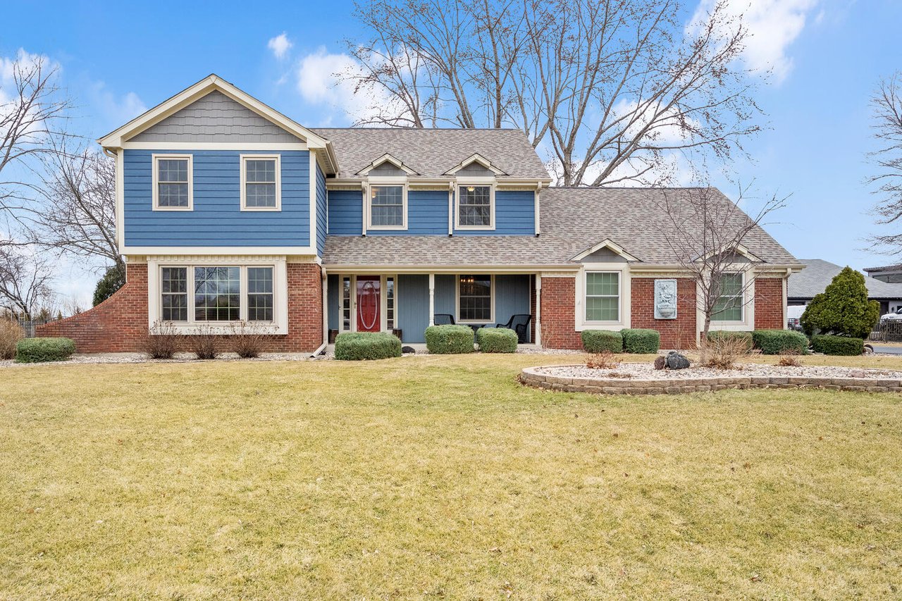 9S321 Chandelle Dr Naperville IL Home for Sale – Aero Estates Aviation Property | Joe Soto