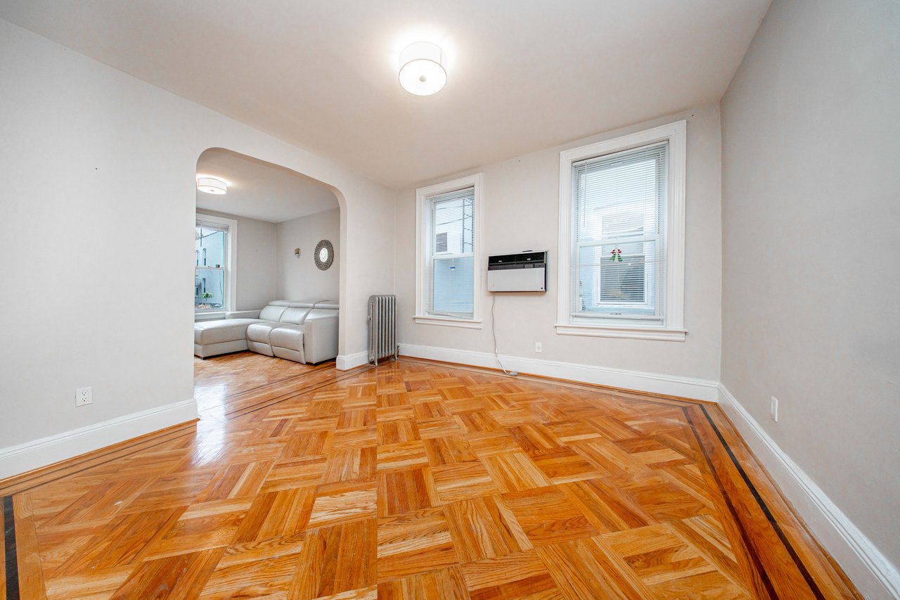 23-42 Crescent Street