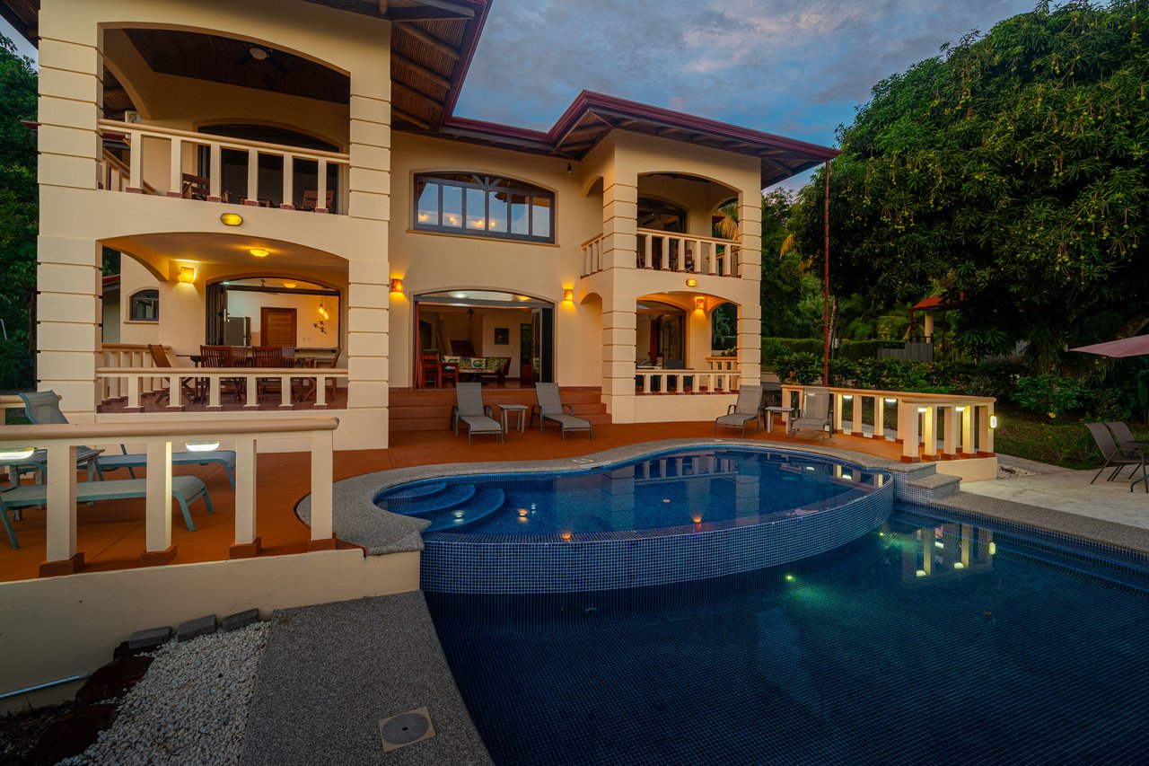 Classic Luxury at Casa Ceiba, Coastal Ocean View 4 Bedroom Home Near Uvita