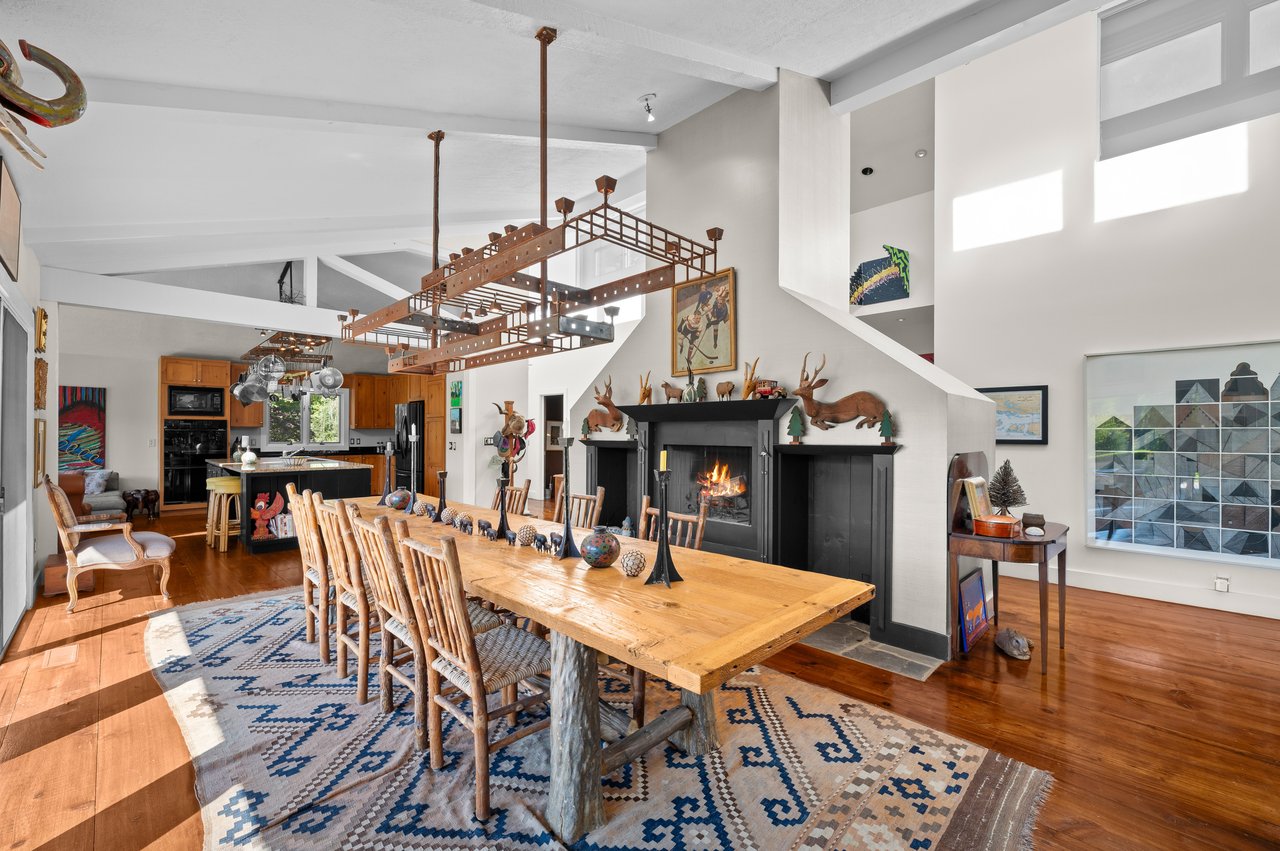 2408 E 800 N, La Porte, IN 46350