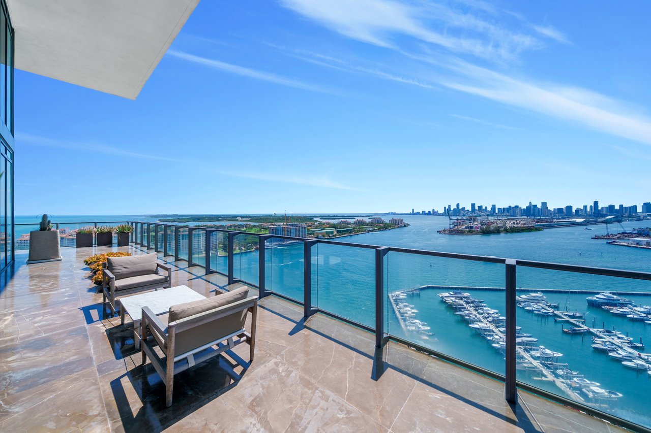 Apogee Penthouse