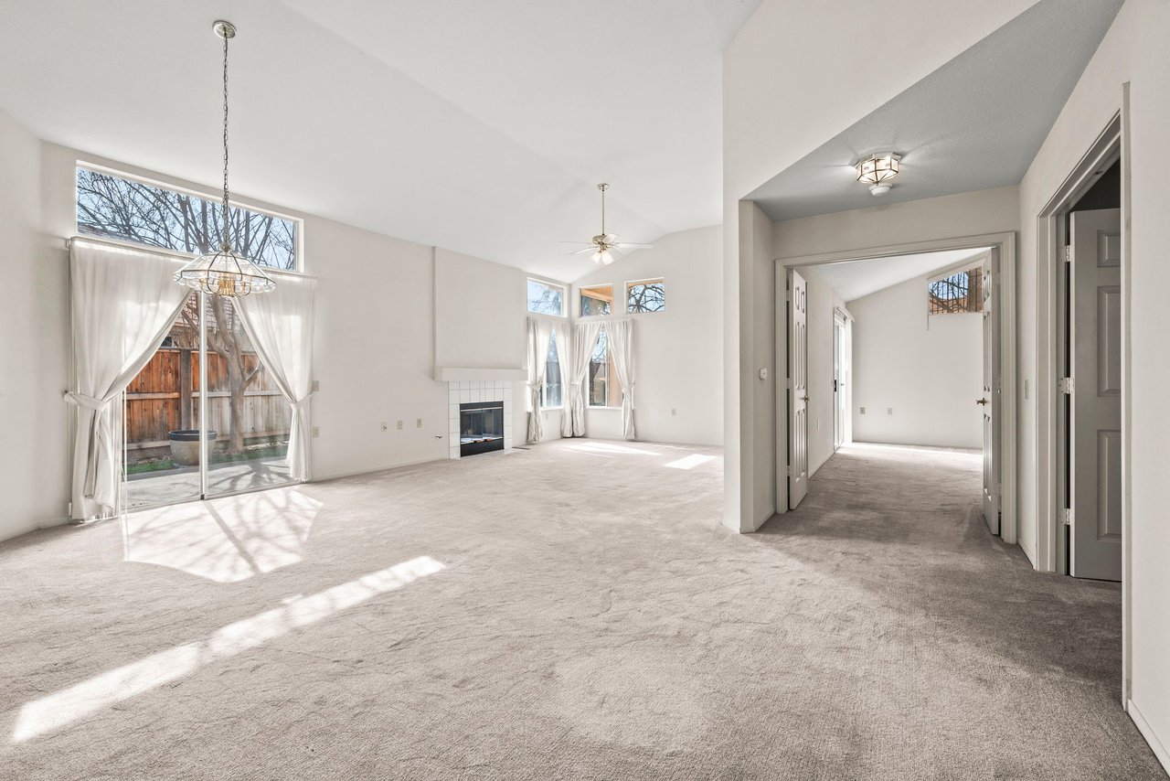 52 Bonaventure Ct